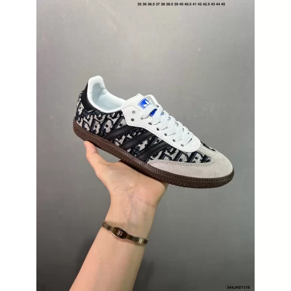 Adidas gazelle