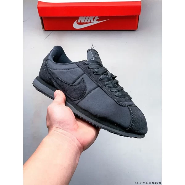 Nike Classic